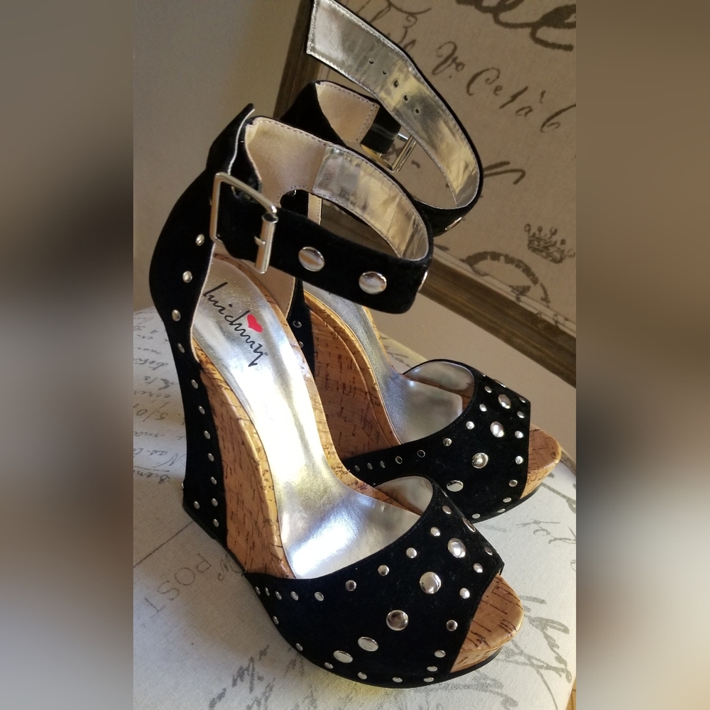 Luichiny Black and Silver Studded Wedges
